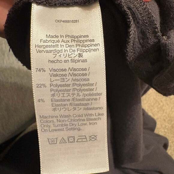 Madewell Crepe Drop-Shoulder Bubble Sleeve Tee - Picture 2 of 5